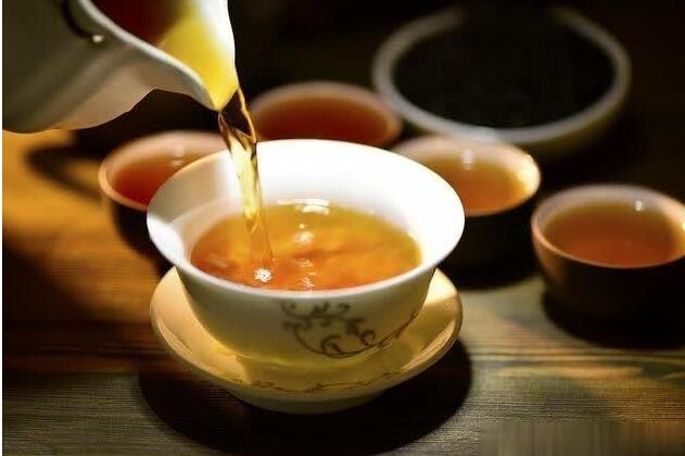 Why Drink More Hot Tea In Summer? 2